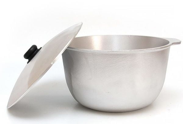 кострюля из алюминия