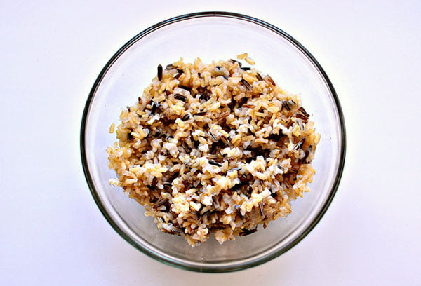 Приготовленный бурый рис