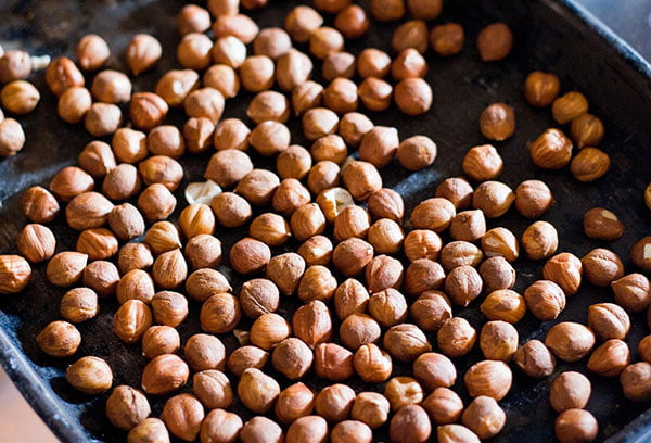 Противень с фундуком