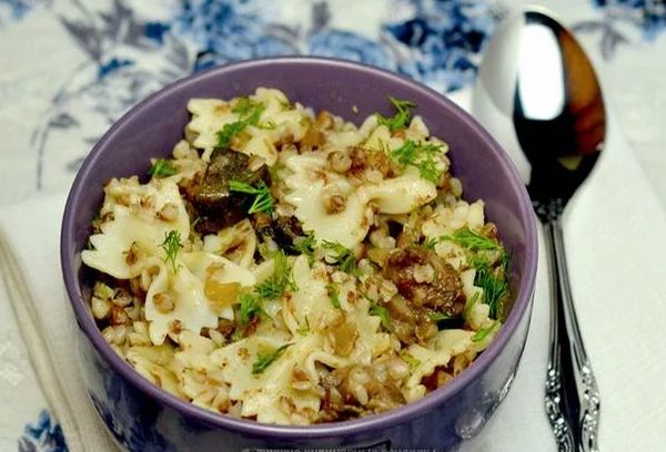 Гречка с макаронами