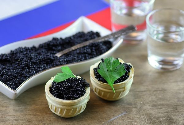 Тарталетки с икрой