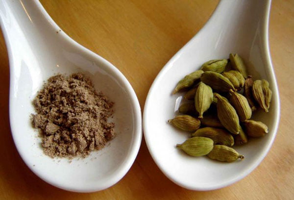 Молотый и целый кардамон