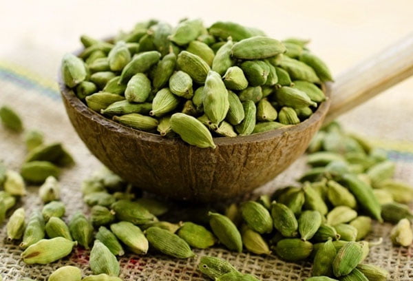 Чаша с кадамоном