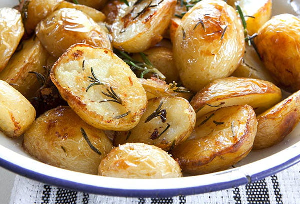 Запеченный картофель с травами