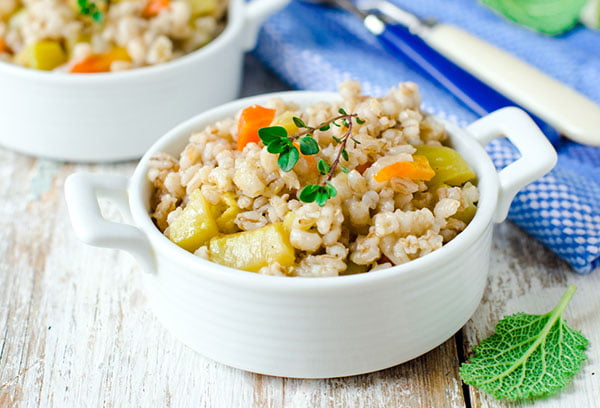 Ячневая каша с овощами