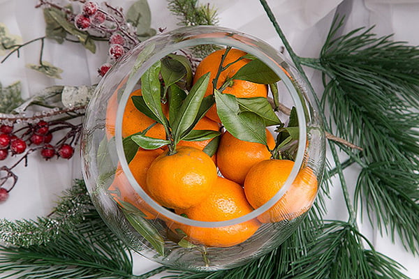 Ваза с мандаринами