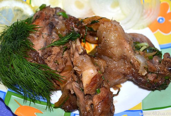 жаренное мясо нутрии