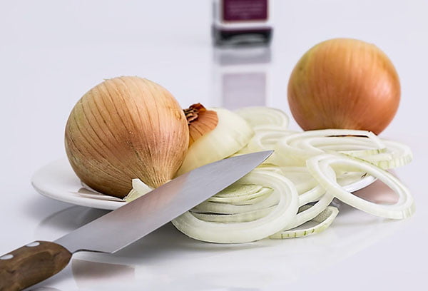 Нарезка лука кольцами