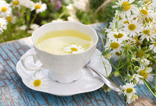 Чай с ромашкой