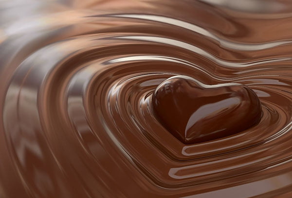 Шоколадная конфета в форме сердечка