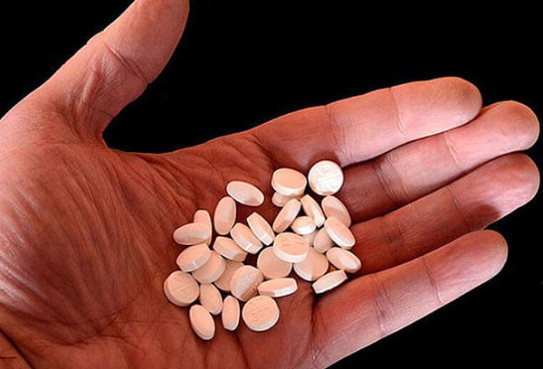 Таблетки на ладони
