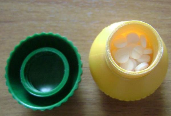 открытая упаковка сахарозаменителя Сукразит