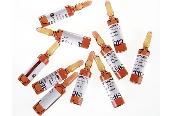 Витамин В12 в ампулах