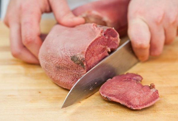 Нарезка говяжьего языка
