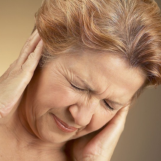 Шумит в голове