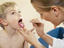 лечение-ангины-керосином-у-детей-противопоказано