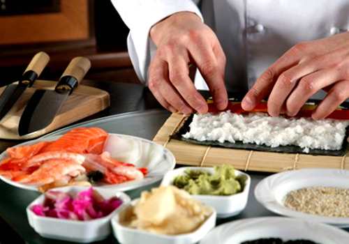 процесс готовки японских деликатесов