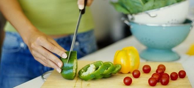 Правила cоблюдения диеты при гастрите и панкреатите: ограничения и меню