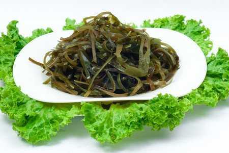 Тарелка с морской капустой Тарелка с морской капустой