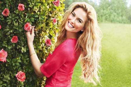 Женщина Женщина