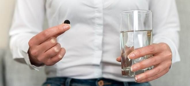 Как принимать активированный уголь перед употреблением алкоголя и от похмелья?