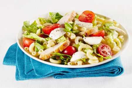 салат из овощей и сыра салат из овощей и сыра