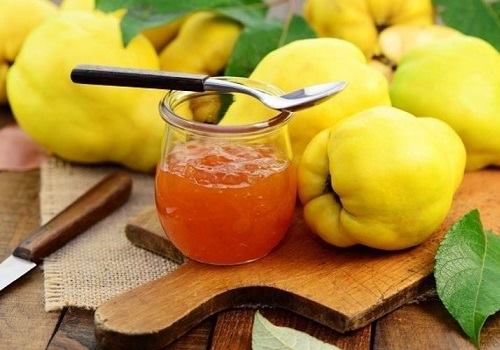 Баночка с айвовым желе