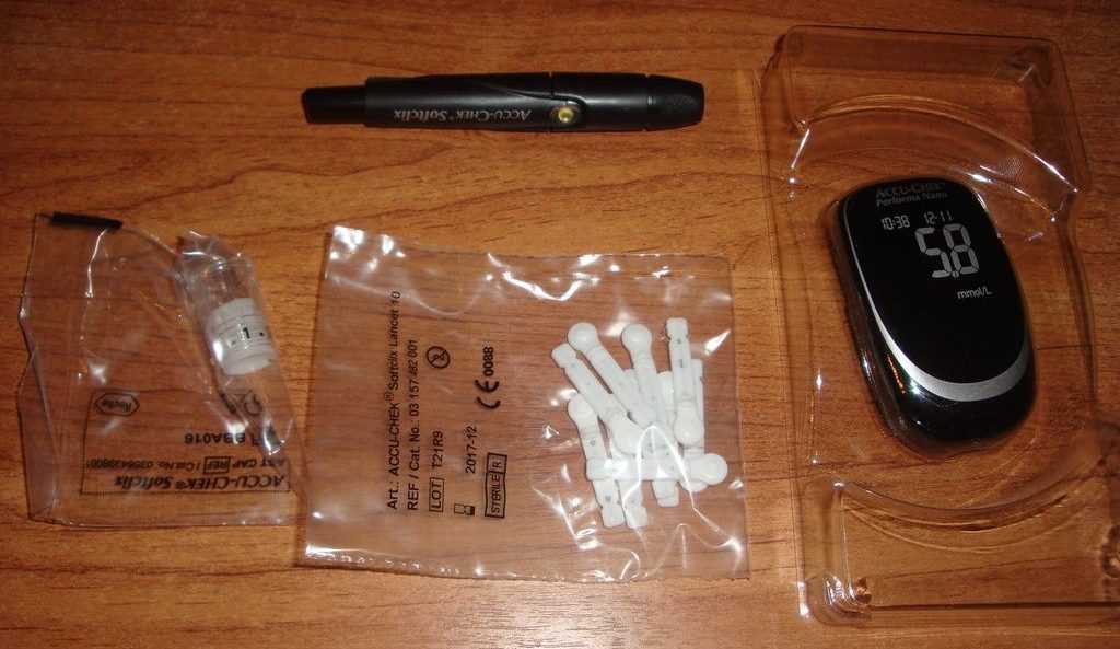 Акку-Чек Перфома Нано