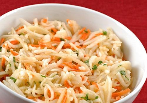 Чашка с салатом