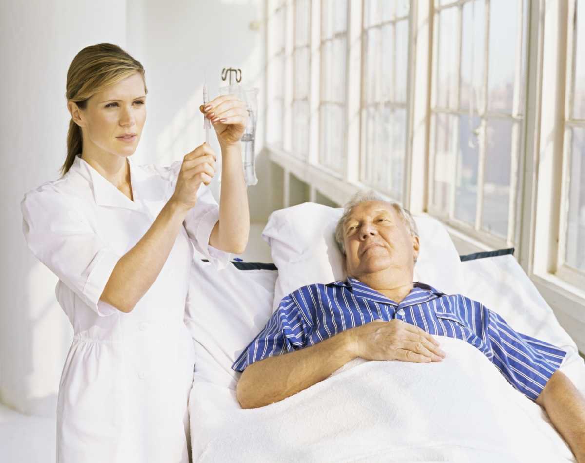 Первая помощь при острых осложнениях