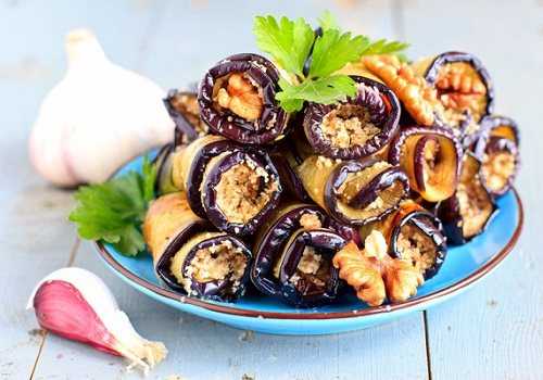 Рулетики из баклажанов