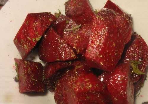 красный овощ