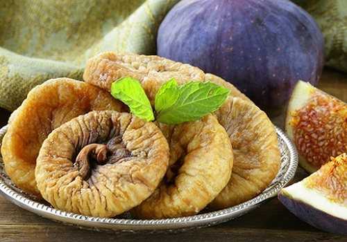 Свежий и высушенный инжир