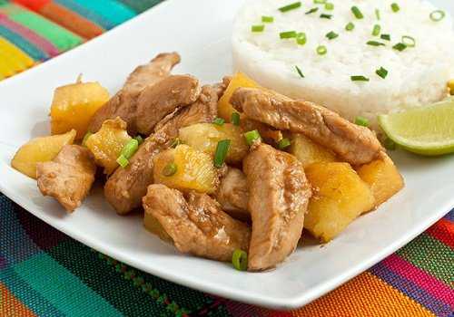 курица с ананасами