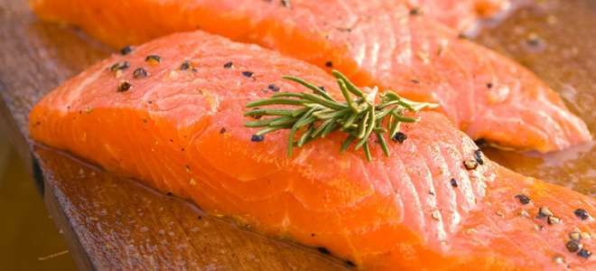 Можно ли есть красную рыбу при панкреатите?