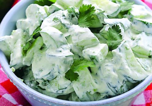 огурцы со сметаной