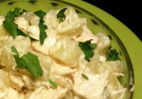 салат с птицей и яйцами