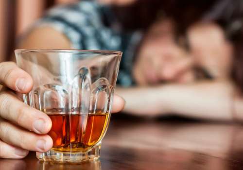 злоупотребление алкоголем