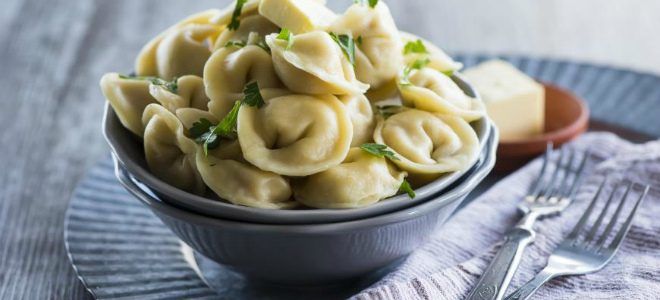 Разрешено ли употребление пельменей при панкреатите?