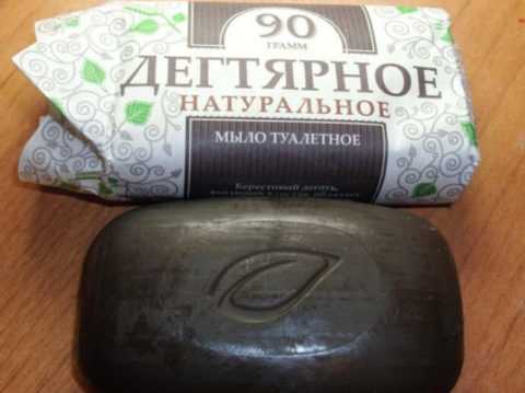 Дегтярное мыло имеет неприятный запах. Дегтярное мыло имеет неприятный запах.