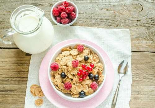 хлопья с фруктами