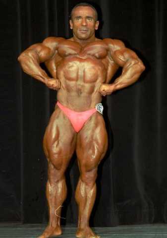 Флавио Баччианини (рост 147 см) Флавио Баччианини (рост 147 см)