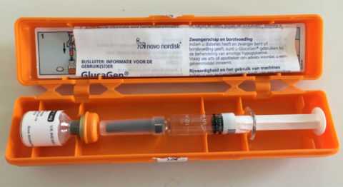 Инъекция глюкагона обязательно должна быть в индивидуальной аптечке Скорой помощи диабетика Инъекция глюкагона обязательно должна быть в индивидуальной аптечке Скорой помощи диабетика