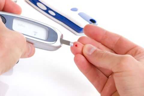 Контроль над уровнем сахара в крови – важный этап в лечении диабета. Контроль над уровнем сахара в крови – важный этап в лечении диабета.