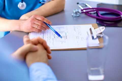 Лечить заболевание нужно под контролем опытных специалистов.