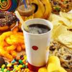 Нарушения рекомендуемого режима питания.