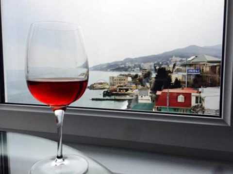 Небольшое количество красного сухого вина улучшает пищеварение и снижает холестерин Небольшое количество красного сухого вина улучшает пищеварение и снижает холестерин