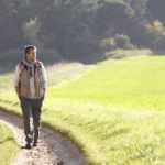 Необходимы регулярные прогулки на свежем воздухе