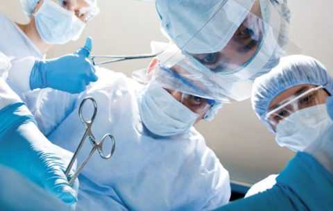 Операция по удалению инсулиномы, как правило, показана при доброкачественном характере опухоли.