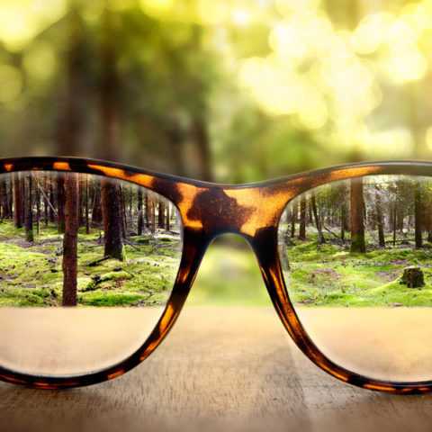 Осложнение в виде нарушения зрения Осложнение в виде нарушения зрения